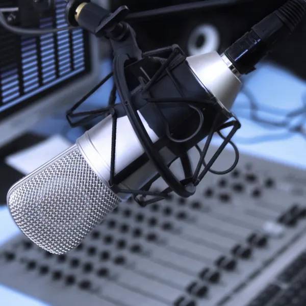 FM América 99.7